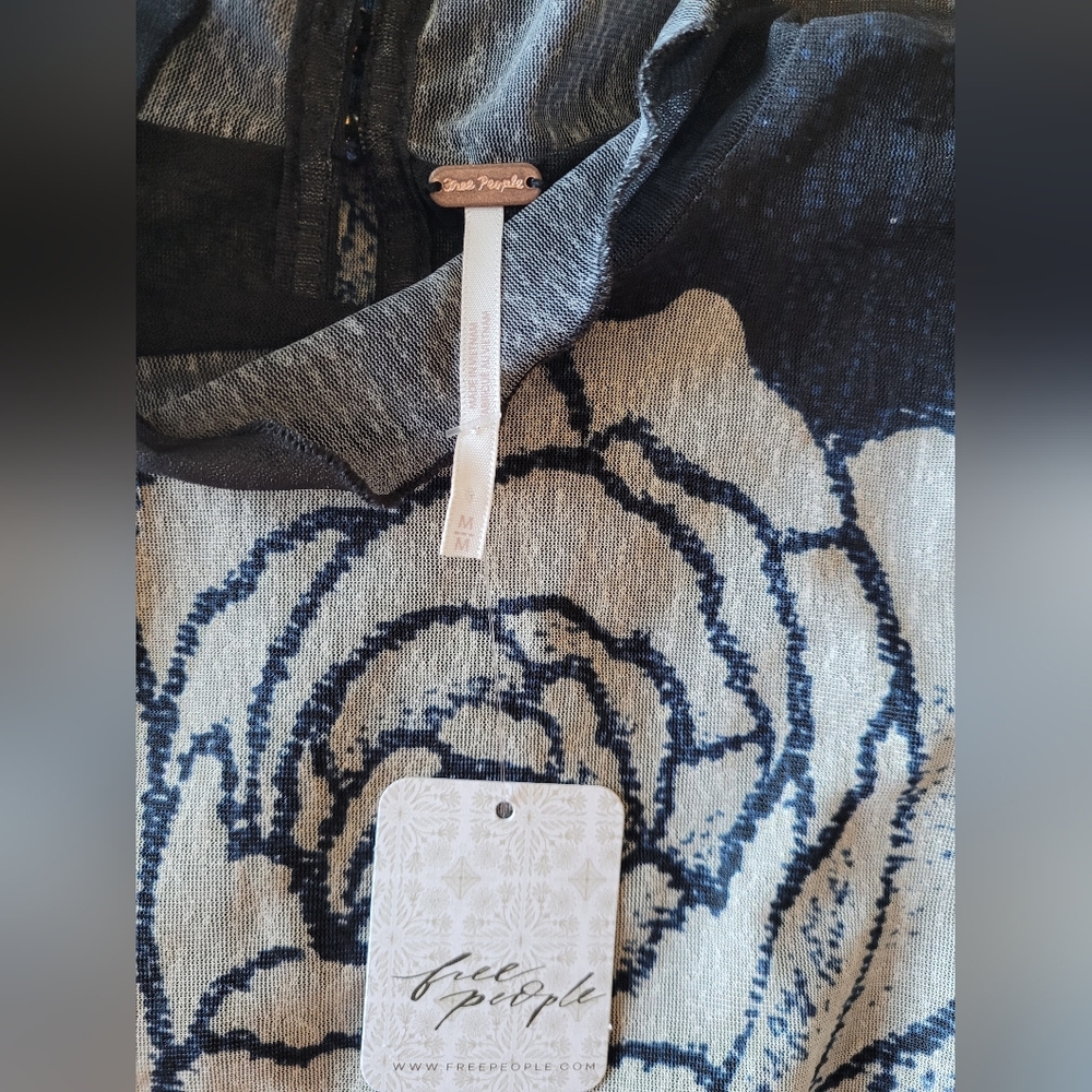 Free People Mesh Top. Blouse Stretchy Fabric - Picture 4 of 6